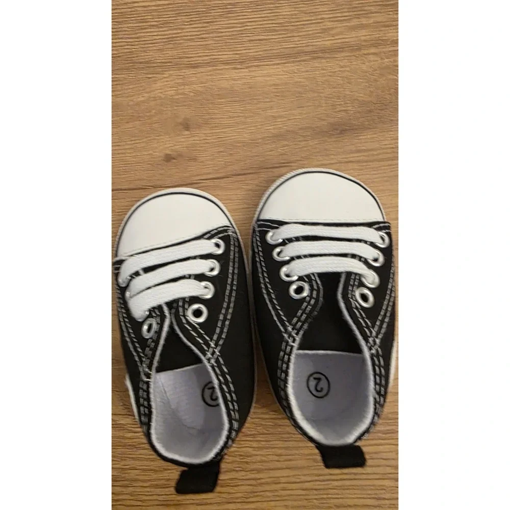 Baby Baby Black White Star Low Top Canvas Sneaker Lace Up Shoes Size 2 New